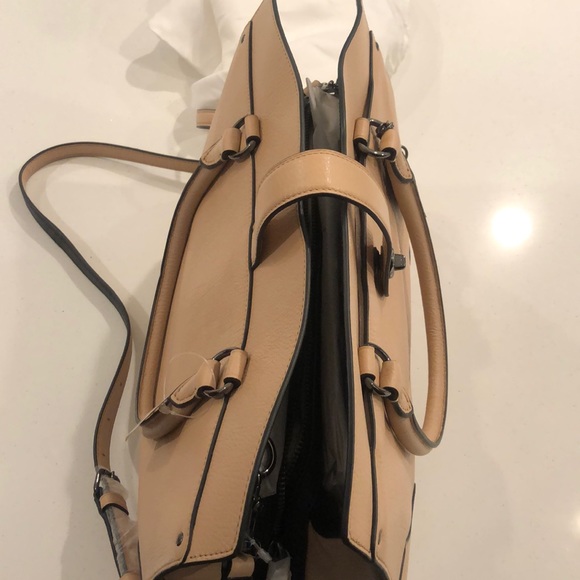 Never used Coach Mercer Satchel - Picture 4 of 8